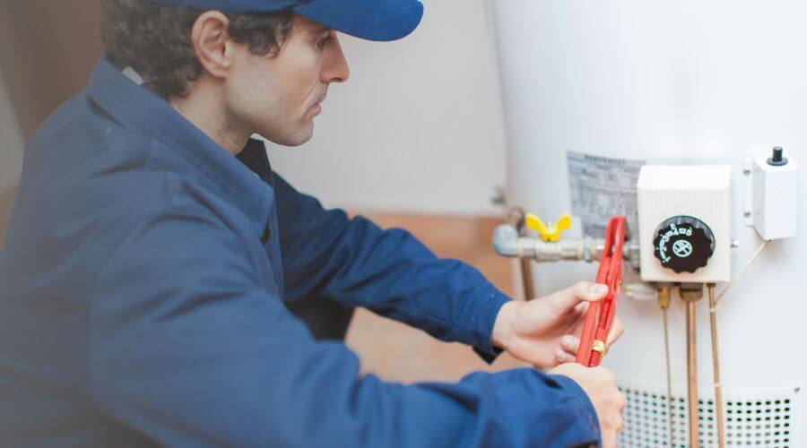 Local water heater installation in Macedonia, IA